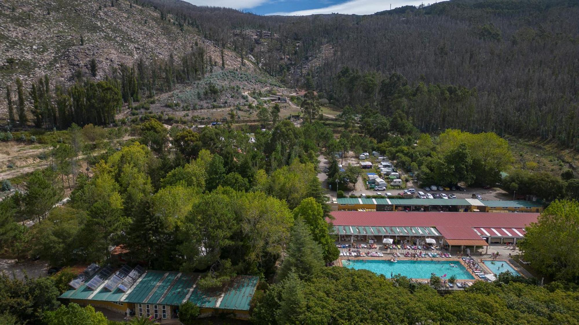 Camping Rural Ria De Arosa 2 リベイラ エクステリア 写真